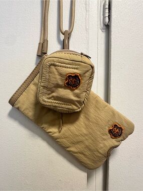 Kenzo Beige Tan Phone Air Pod case  Set with Tiger Patch